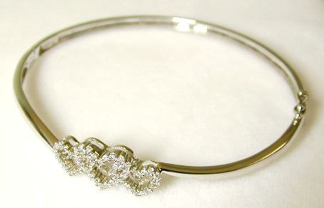 
Triple Diamond Heart Hinged Bangle 
