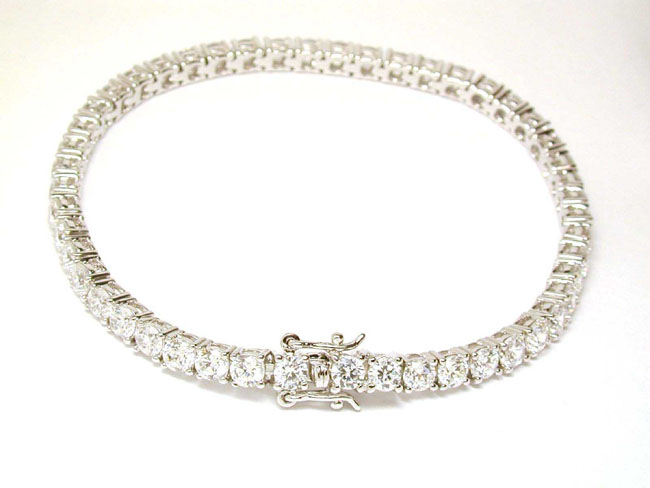 
Elegant Round Cubic Zirconia Tennis Bracelet
