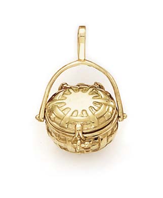 
14k Yellow Gold Nantucket Basket Pendant
